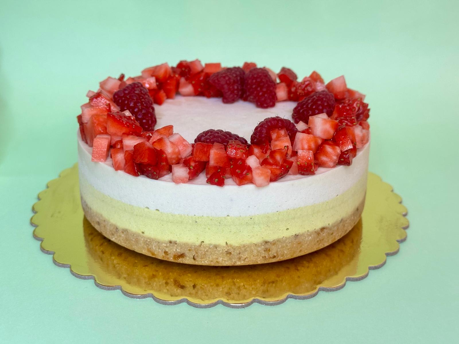 Raw Vegan Pistachio-Vanilla Cake